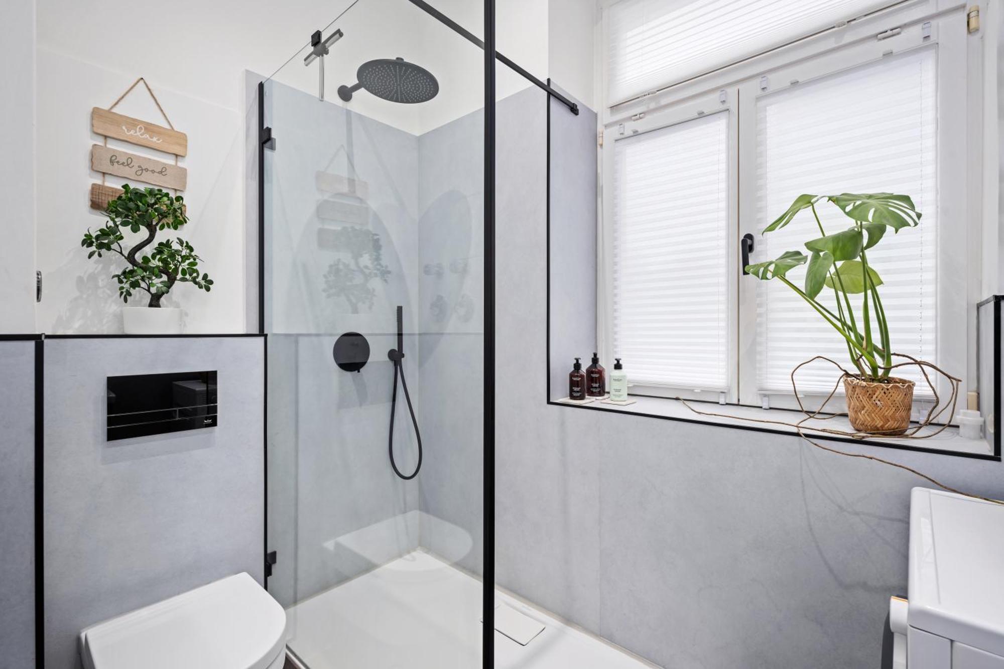 Edler Wohnraum Luxurioeses Stadtstudio Mit Balkon, Kaffeevollautomat & Klima Zwickau Exterior foto